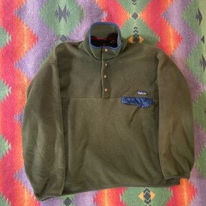 VINTAGE PATAGONIA JACKET SIZE MEDIUM GREEN GOOD CONDITION MINOR FLAWS SHOWN